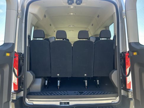 Used 2024 Ford Transit 350 XLT image 21