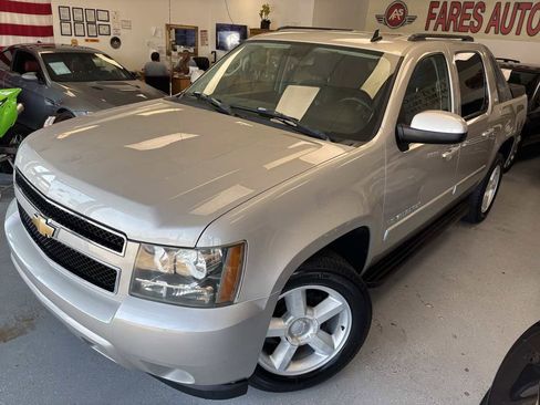 Used 2007 Chevrolet Avalanche LT image 6