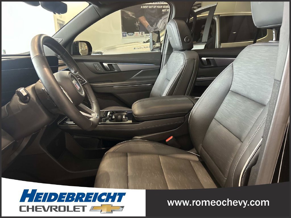 Used 2026 Buick Enclave Sport Touring w/ Power Package FWD image 13
