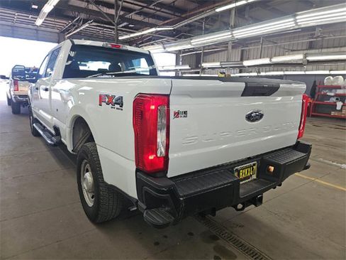 Used 2024 Ford F350 XL w/ FX4 Off-Road Package AWD/4WD image 5
