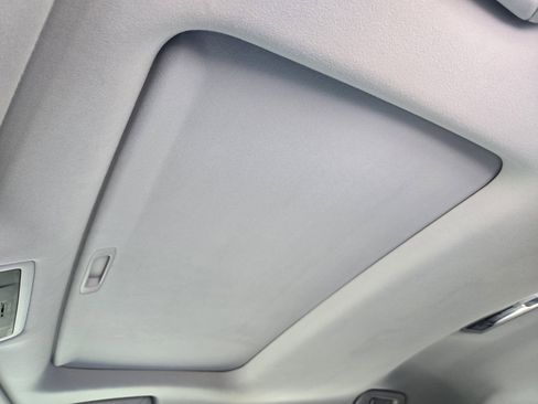 Used 2022 Lexus RX 450h w/ Premium Package image 37