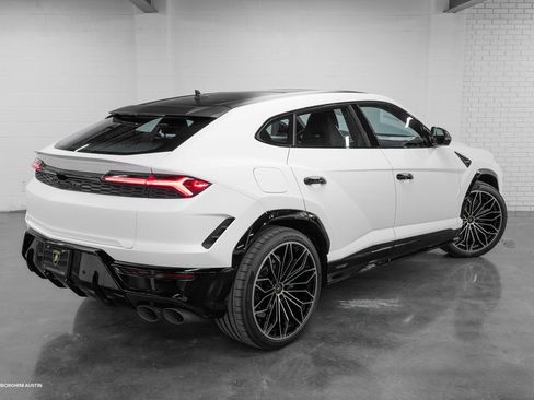 Used 2025 Lamborghini Urus SE image 15