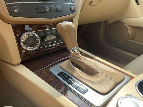 Used 2008 Mercedes-Benz C 300 Sedan image 30