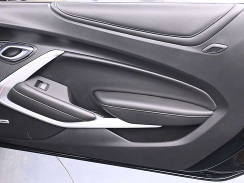 Used 2019 Chevrolet Camaro SS RWD image 15