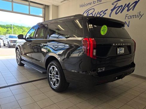 Used 2025 Ford Expedition Max Active AWD/4WD image 13