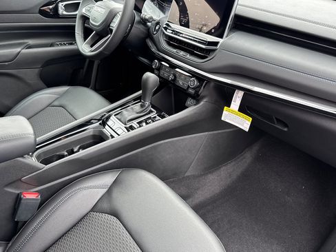 New 2026 Jeep Compass Latitude image 15