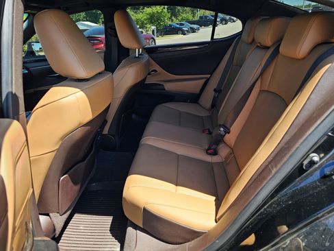 Used 2021 Lexus ES 350 w/ Premium Package FWD image 30