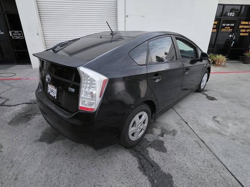 Used 2010 Toyota Prius Two w/ Preferred Accessory Pkg FWD image 5