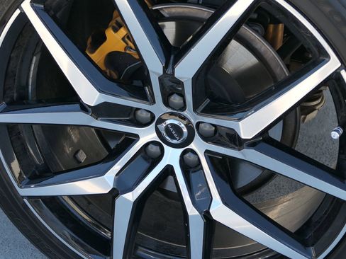 Used 2024 Volvo XC60 T8 Polestar image 13