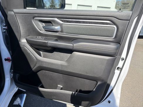 Used 2022 RAM 1500 Big Horn AWD/4WD image 14