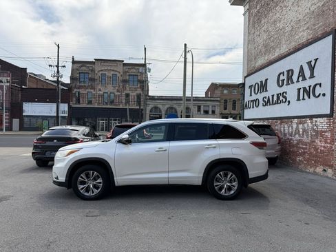 Used 2014 Toyota Highlander XLE AWD/4WD image 5