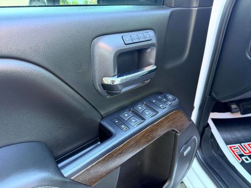 Used 2019 GMC Sierra 2500 Denali w/ Duramax Plus Package AWD/4WD image 19