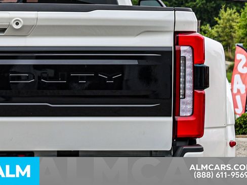 Used 2025 Ford F450 Platinum image 15