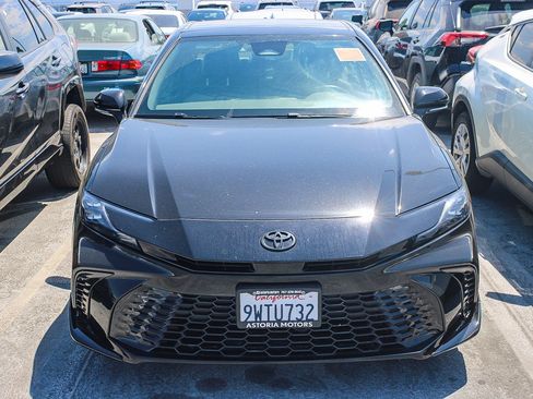 Used 2026 Toyota Camry XSE FWD image 3