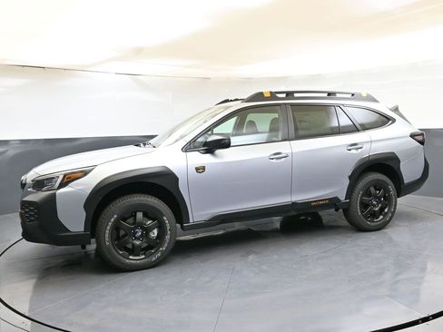 Used 2025 Subaru Outback Wilderness image 2