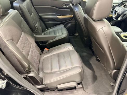 Used 2018 GMC Acadia Denali w/ Technology Package image 24