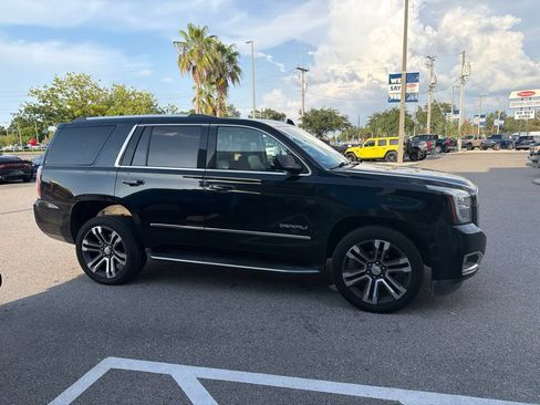 Used 2018 GMC Yukon Denali RWD image 4
