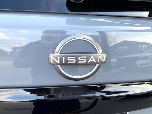 Certified 2024 Nissan Murano SV w/ SV Midnight Edition Package image 29