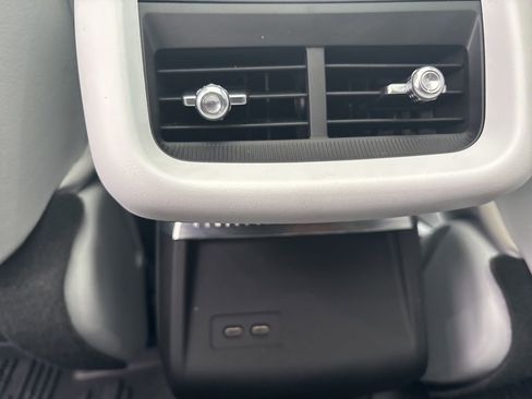 Used 2024 Cadillac Lyriq Luxury image 24