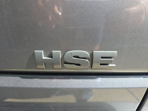 Used 2013 Land Rover LR4 HSE AWD/4WD image 39