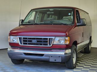 Used 2003 Ford E-150 and Econoline 150 Wagon RWD video 3