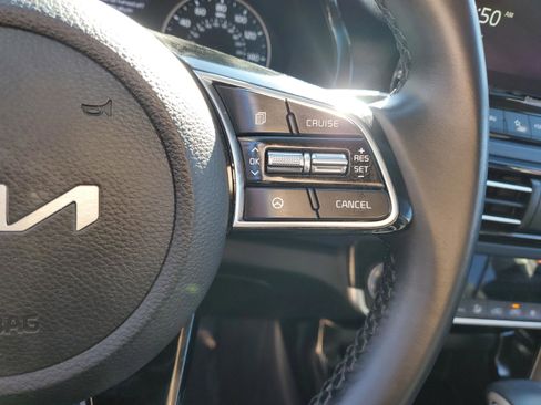 Certified 2023 Kia Seltos S w/ Navigation Package image 11