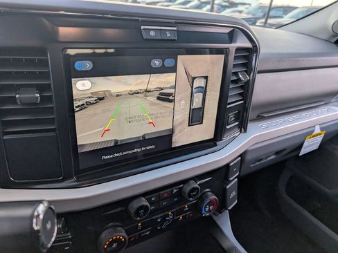 New 2026 Ford F250 XLT w/ XLT Premium Package AWD/4WD image 14