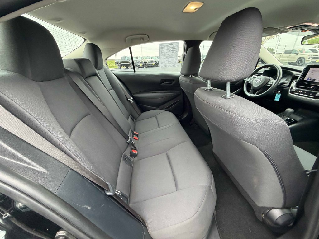 Used 2024 Toyota Corolla LE FWD image 25