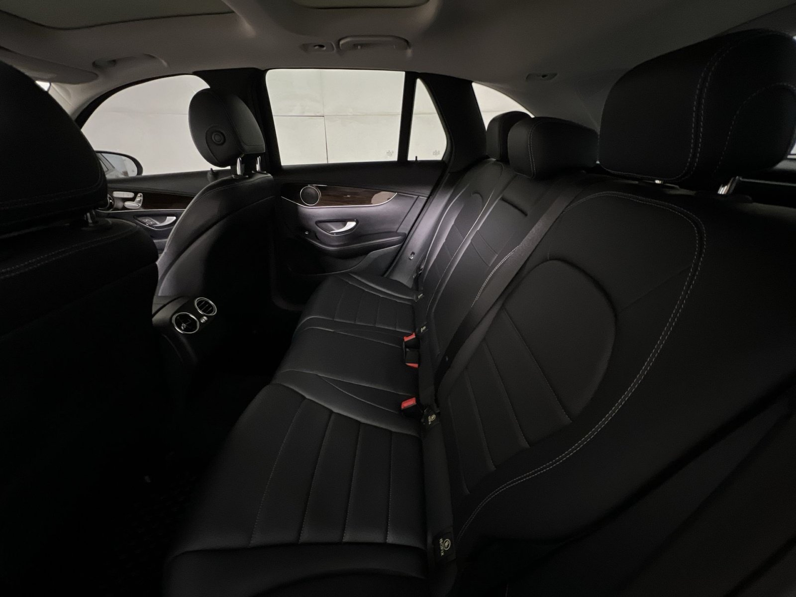 Used 2016 Mercedes-Benz GLC 300 4MATIC image 25