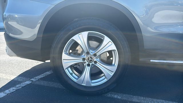 Used 2018 Mercedes-Benz GLC 300 image 9