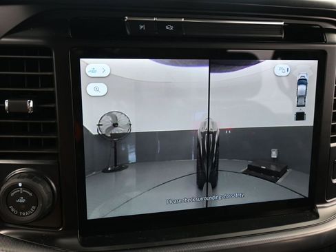 Used 2025 Ford F150 Raptor image 20