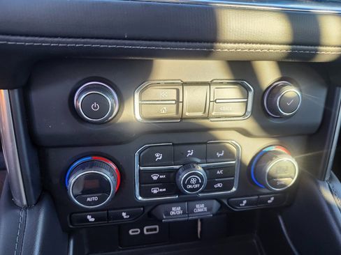 Used 2023 Chevrolet Tahoe LT image 13