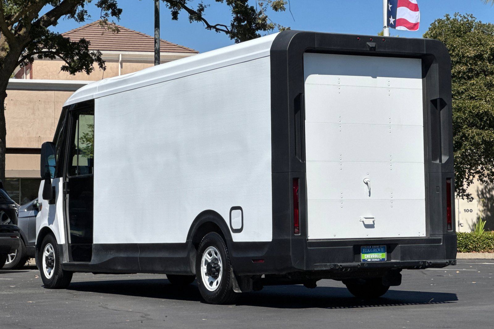 Used 2023 Chevrolet Brightdrop 600 w/ Active Safety Package 2 AWD/4WD image 5