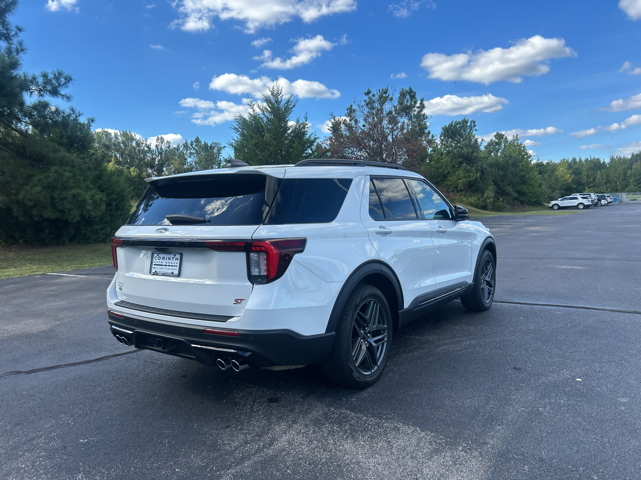 Used 2025 Ford Explorer ST RWD image 9