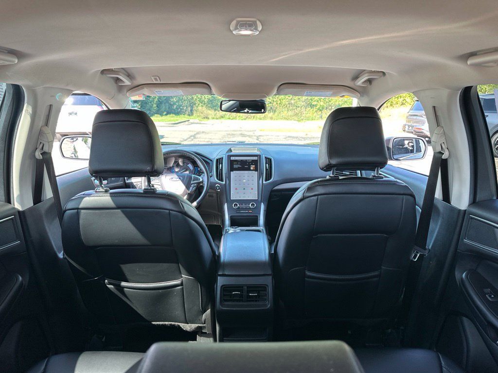 Used 2023 Ford Edge SEL AWD/4WD image 30