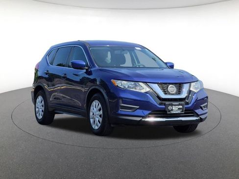 Used 2018 Nissan Rogue S FWD image 3