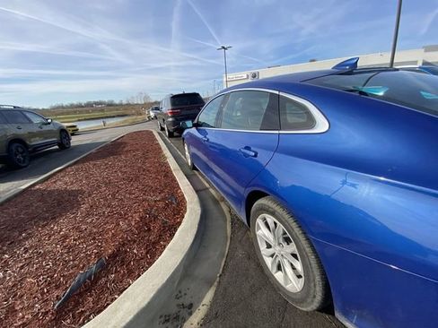 Used 2023 Chevrolet Malibu LT image 7