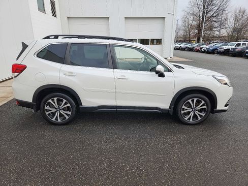 Used 2022 Subaru Forester Limited image 7