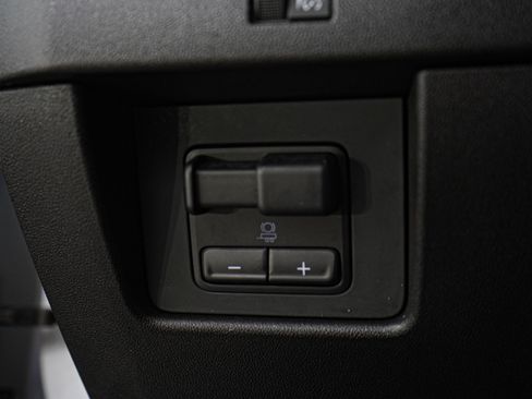 Used 2025 GMC Canyon Elevation w/ Convenience Package AWD/4WD image 24