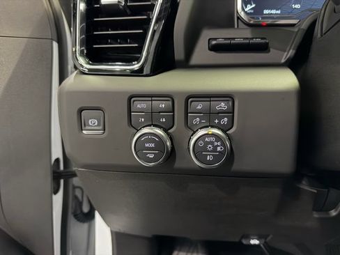 Used 2025 GMC Sierra 2500 Denali w/ Max Trailering Package AWD/4WD image 27