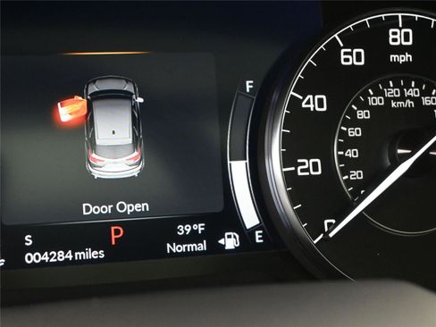 Certified 2024 Acura RDX SH-AWD image 3