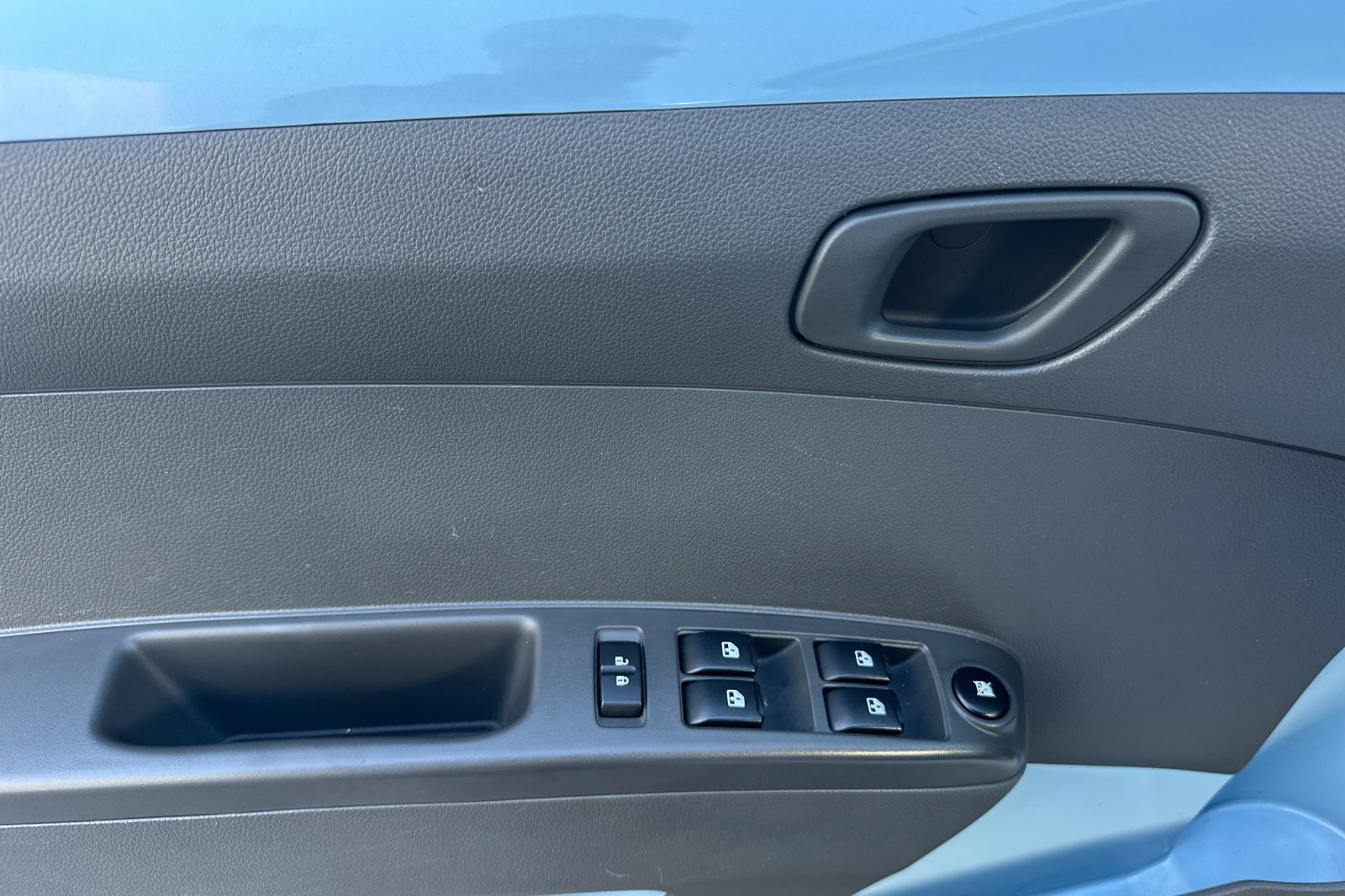 Used 2014 Chevrolet Spark LT FWD image 12