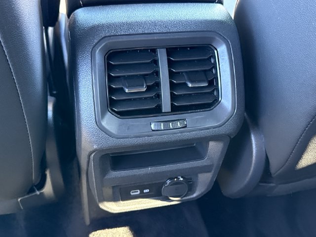 Certified 2023 Volkswagen Tiguan SE R-Line AWD/4WD image 23