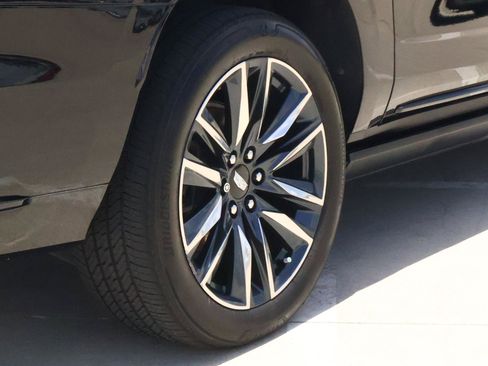 Used 2023 Cadillac Escalade ESV Sport Platinum AWD/4WD image 12
