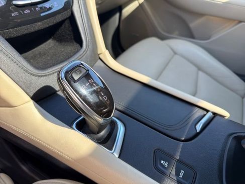 Used 2017 Cadillac XT5 Premium Luxury FWD image 26