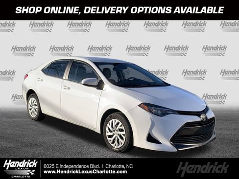 Used 2019 Toyota Corolla LE image 1