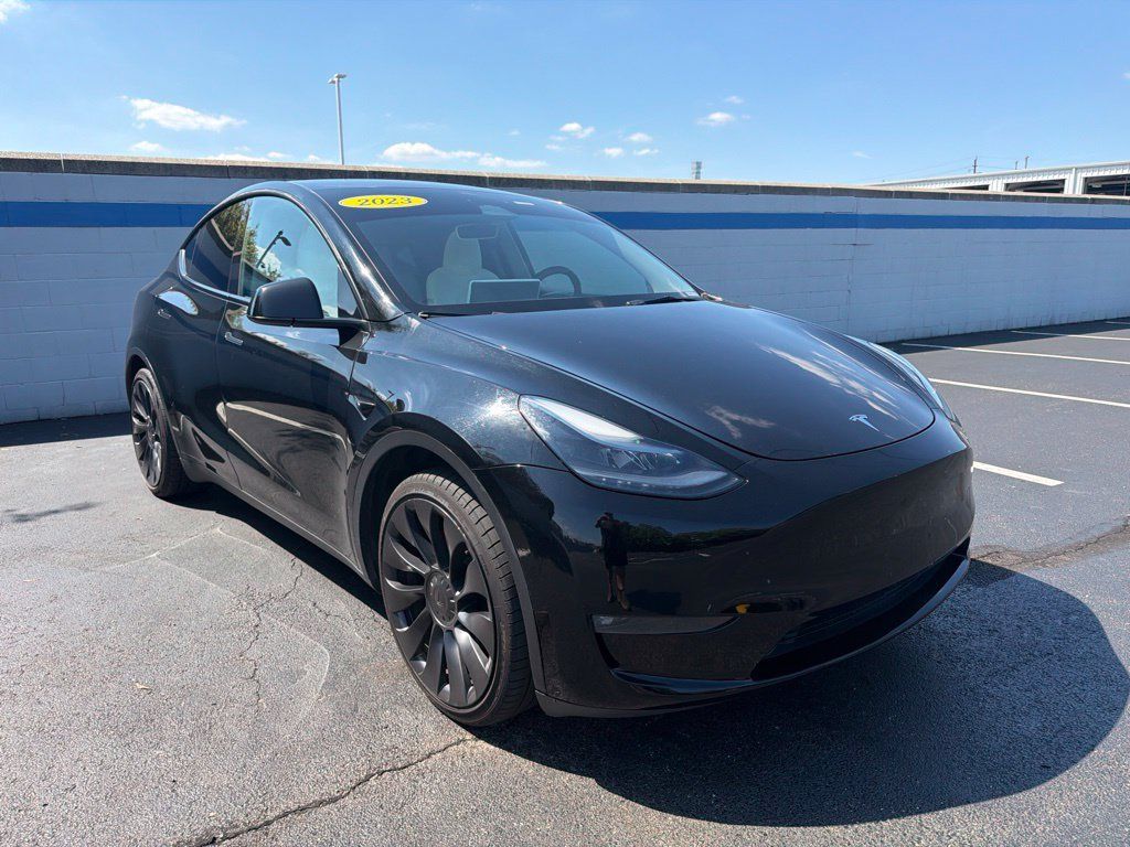Used 2023 Tesla Model Y Performance AWD/4WD image 7