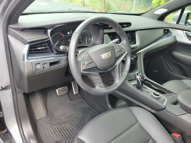 Certified 2024 Cadillac XT5 Premium Luxury FWD image 26