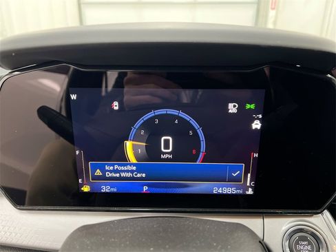 Used 2024 Chevrolet Trax LT w/ Driver Confidence Package image 11