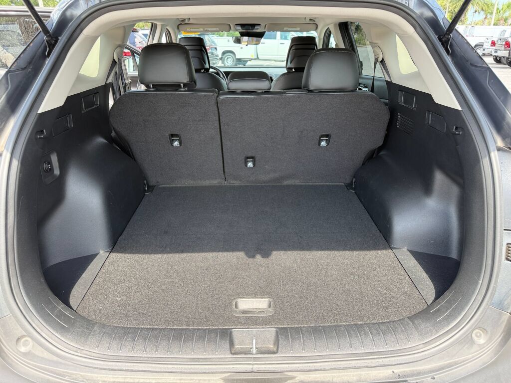 Used 2025 Kia Sportage EX FWD image 33